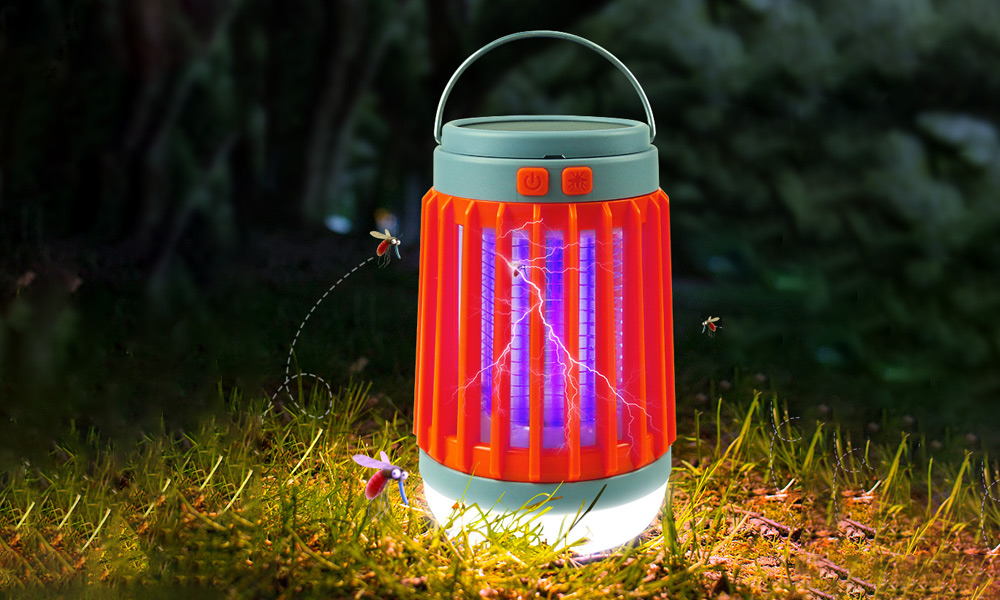 Keilini Bug Zapper zapping mosquitoes at night in grass